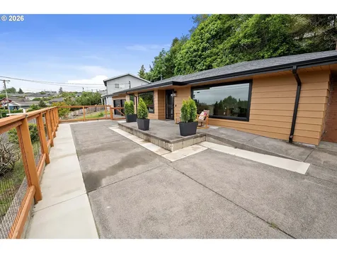 410 Pleasant Avenue Astoria OR 97103