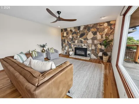 410 Pleasant Avenue Astoria OR 97103