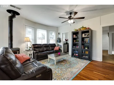 3405 SE 9th Avenue Portland OR 97202