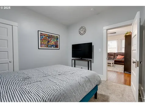 3405 SE 9th Avenue Portland OR 97202