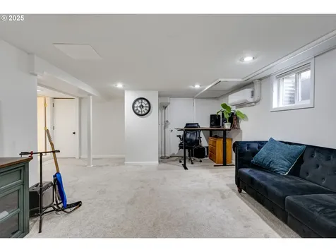 3405 SE 9th Avenue Portland OR 97202