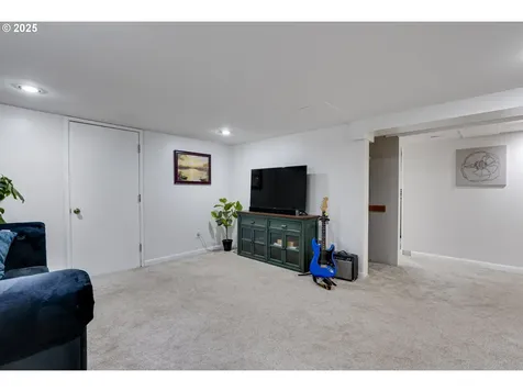 3405 SE 9th Avenue Portland OR 97202