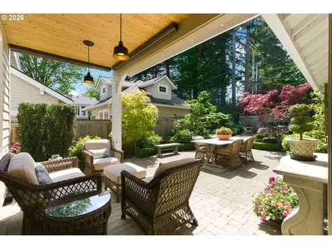 558 6th Street Lake Oswego OR 97034