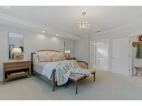 558 6th Street Lake Oswego OR 97034