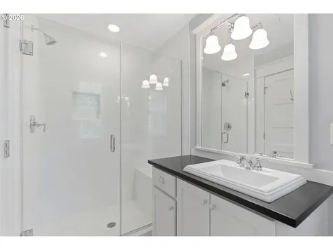 558 6th Street Lake Oswego OR 97034