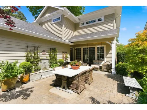 558 6th Street Lake Oswego OR 97034