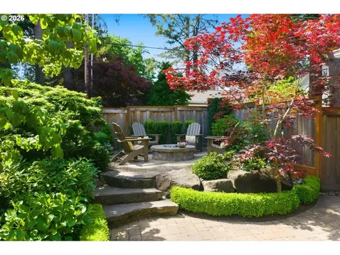 558 6th Street Lake Oswego OR 97034