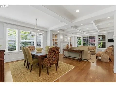 558 6th Street Lake Oswego OR 97034