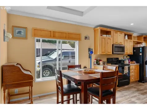 316 Wells Road Oakland OR 97462