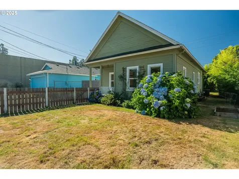 7120 SE Insley Street Portland OR 97206