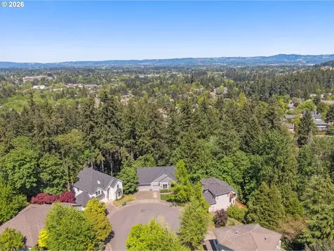7540 SW Becky Court Beaverton OR 97007