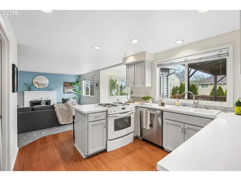 16595 SW Henderson Court Beaverton OR 97007