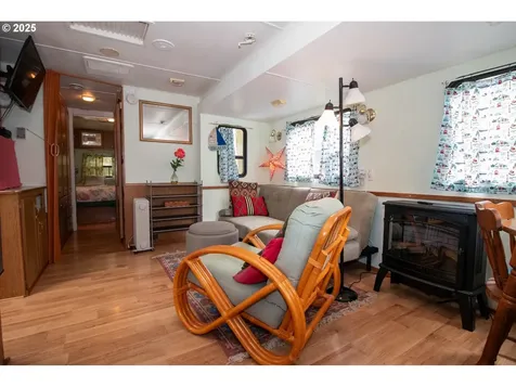 83 Manzanita Way Florence OR 97439
