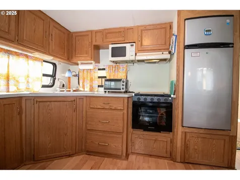 83 Manzanita Way Florence OR 97439