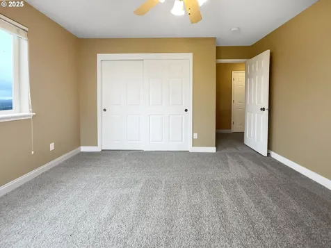 15516 SE Evergreen Drive Portland OR 97236