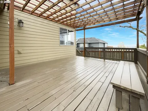 15516 SE Evergreen Drive Portland OR 97236