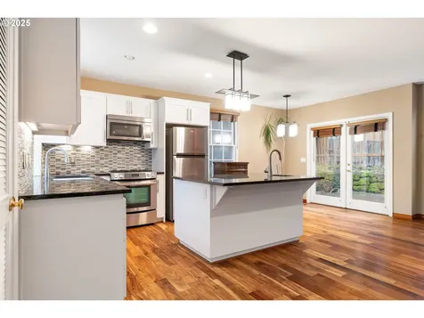 7799 SW Montclair Drive Portland OR 97225