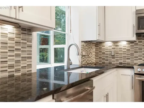 7799 SW Montclair Drive Portland OR 97225