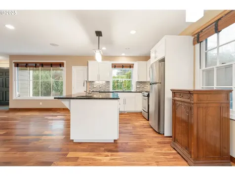 7799 SW Montclair Drive Portland OR 97225