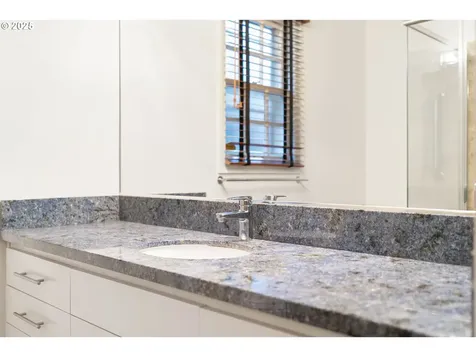 7799 SW Montclair Drive Portland OR 97225