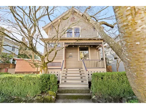 3544 SE Salmon Street Portland OR 97214