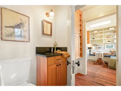 3544 SE Salmon Street Portland OR 97214