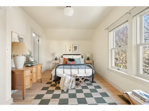 3544 SE Salmon Street Portland OR 97214