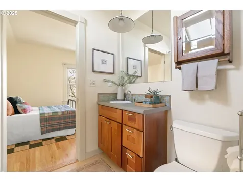 3544 SE Salmon Street Portland OR 97214