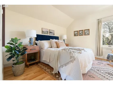 3544 SE Salmon Street Portland OR 97214