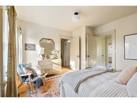 3544 SE Salmon Street Portland OR 97214
