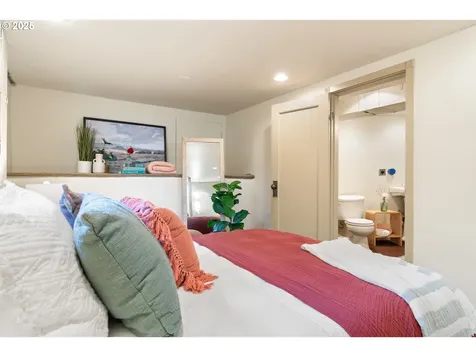 3544 SE Salmon Street Portland OR 97214