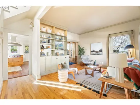 3544 SE Salmon Street Portland OR 97214