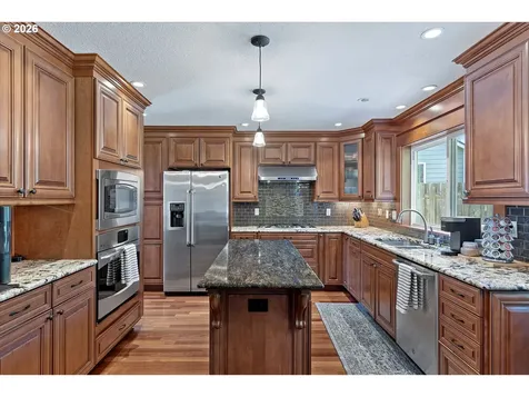 19778 Castleberry Loop Oregon City OR 97045