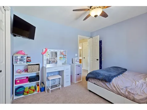 19778 Castleberry Loop Oregon City OR 97045