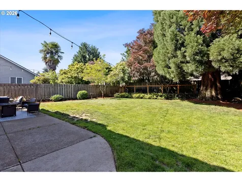 19778 Castleberry Loop Oregon City OR 97045