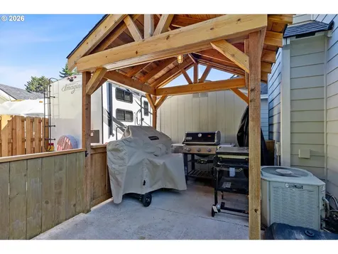 19778 Castleberry Loop Oregon City OR 97045