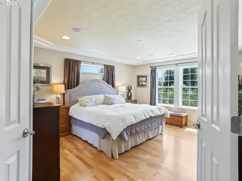 5091 SE Woodland Drive Gresham OR 97080