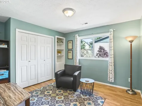 5091 SE Woodland Drive Gresham OR 97080