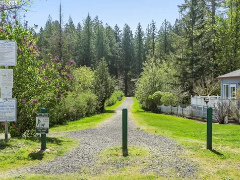 5091 SE Woodland Drive Gresham OR 97080