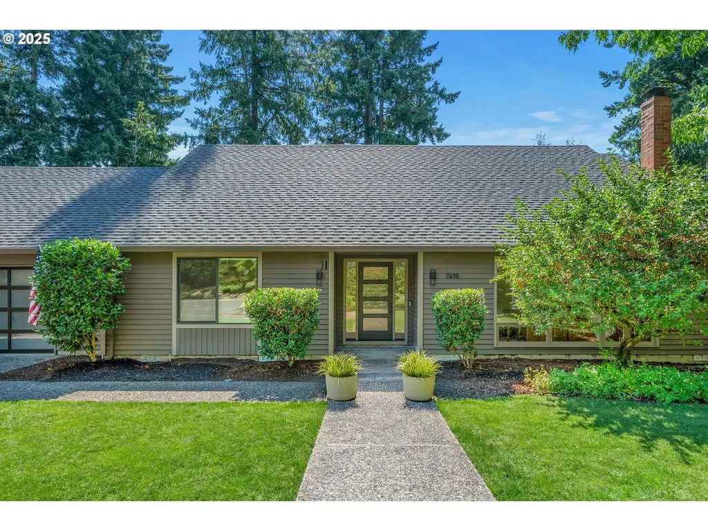 7410 SW Pineridge Court Portland OR 97225
