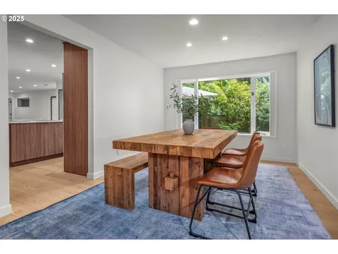 7410 SW Pineridge Court Portland OR 97225
