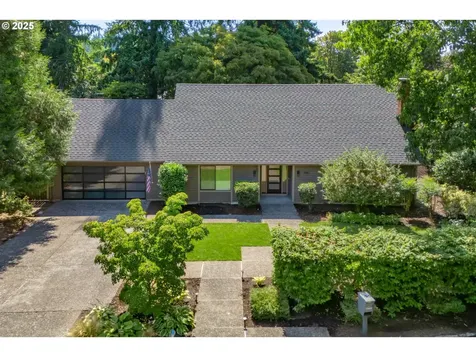7410 SW Pineridge Court Portland OR 97225