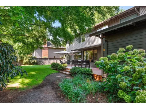 7410 SW Pineridge Court Portland OR 97225