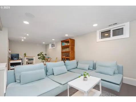 2614 NE 25th Avenue Portland OR 97212