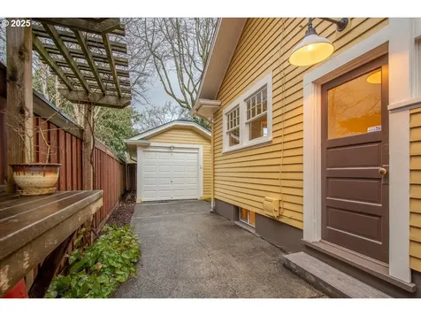 2614 NE 25th Avenue Portland OR 97212