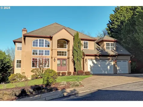 8033 NW Hazeltine Street Portland OR 97229