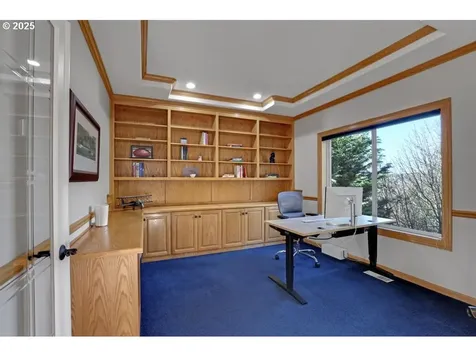 8033 NW Hazeltine Street Portland OR 97229