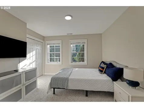 8033 NW Hazeltine Street Portland OR 97229