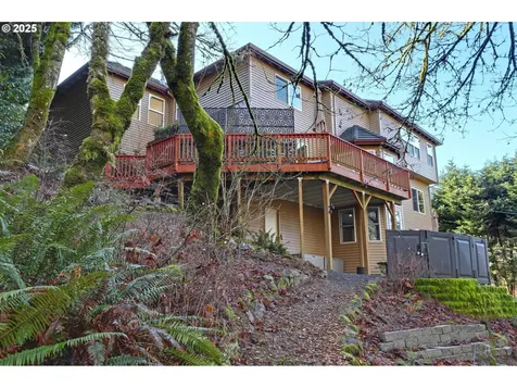 8033 NW Hazeltine Street Portland OR 97229