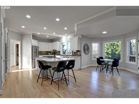 8033 NW Hazeltine Street Portland OR 97229